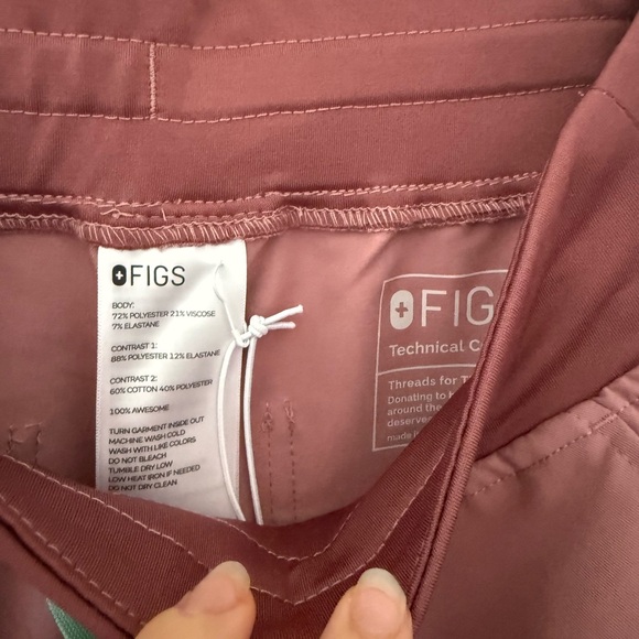 Figs Mauve Pants with Pocket Detail NWT - Picture 6 of 8